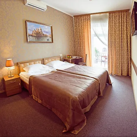 Wellotel Hotel 3*