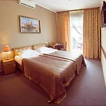 Wellotel Szálloda 3*